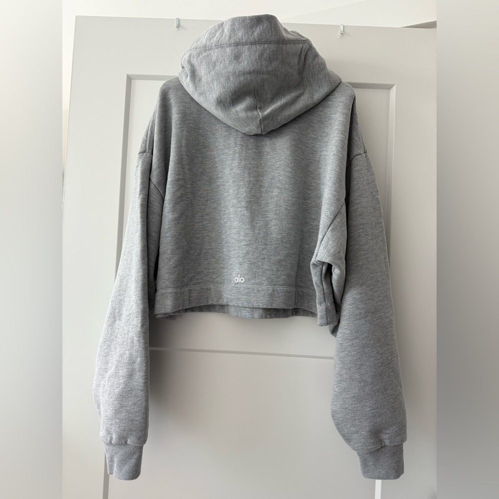 ALO Yoga BAE Cropped Gray Hoodie - Picture 4 of 8